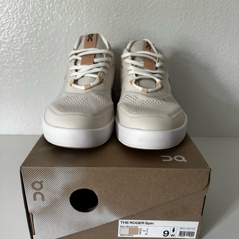 On Running Women's Sneakers NEW